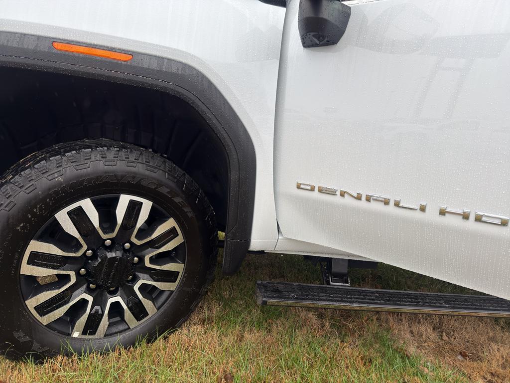 new 2026 GMC Sierra 2500 car, priced at $98,035