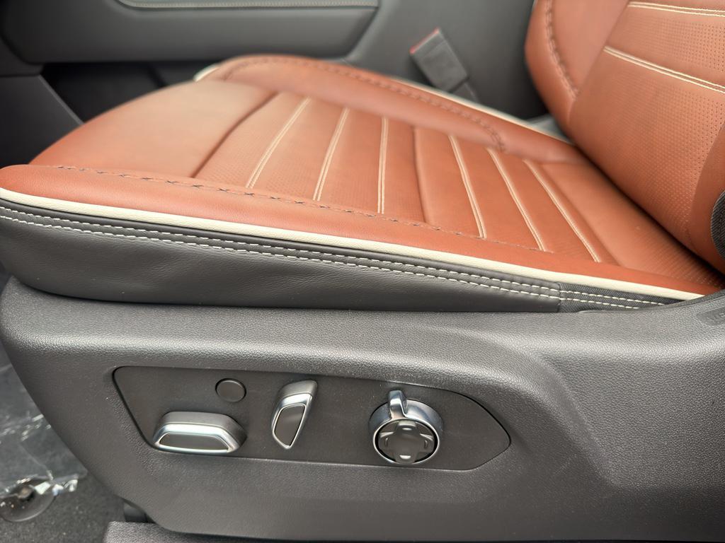 new 2026 GMC Sierra 2500 car, priced at $99,975