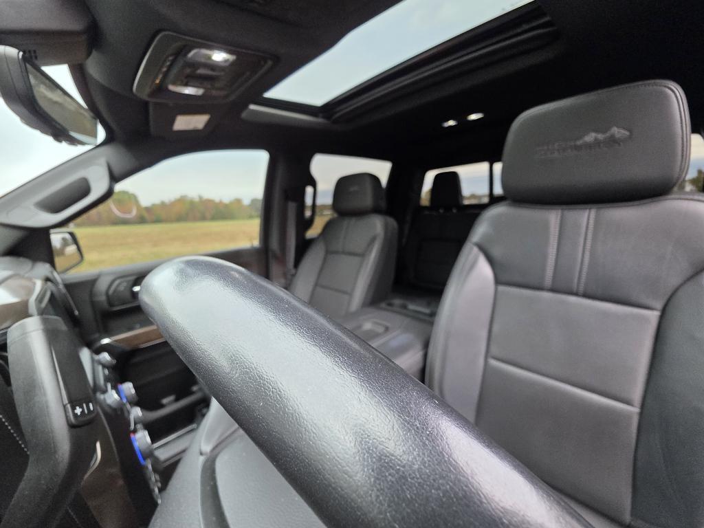 used 2022 Chevrolet Silverado 1500 car, priced at $39,995