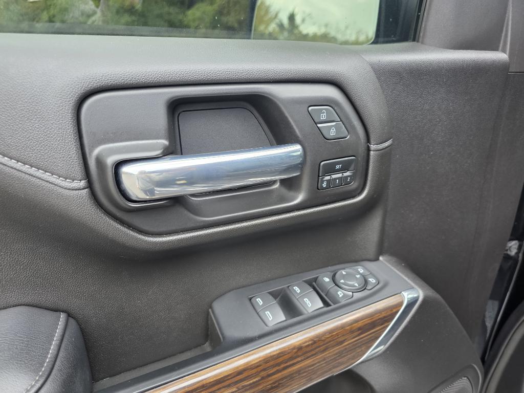 used 2022 Chevrolet Silverado 1500 car, priced at $39,995