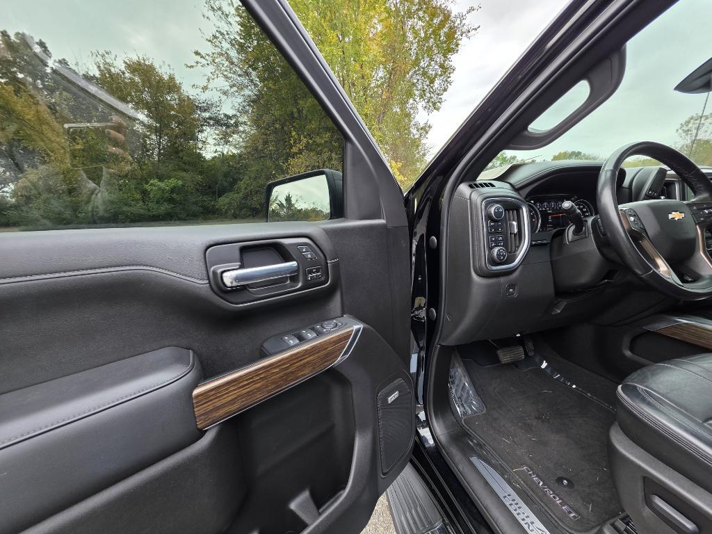 used 2022 Chevrolet Silverado 1500 car, priced at $39,995