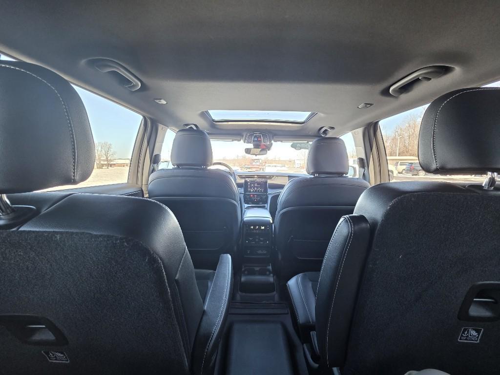 used 2024 Jeep Grand Cherokee L car, priced at $33,995