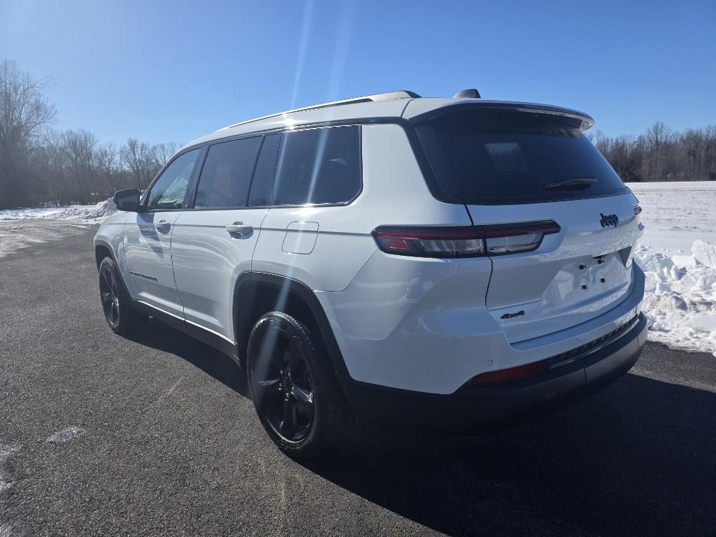 used 2024 Jeep Grand Cherokee L car, priced at $33,995