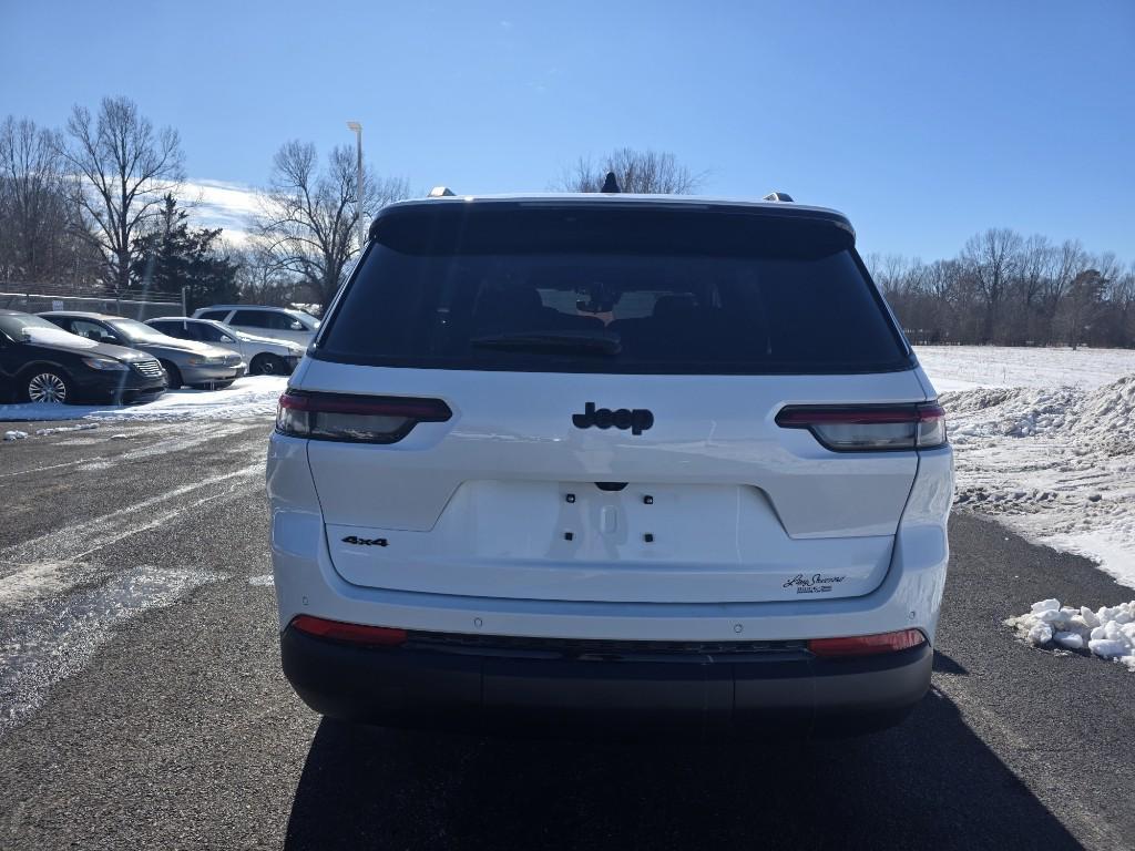 used 2024 Jeep Grand Cherokee L car, priced at $33,995