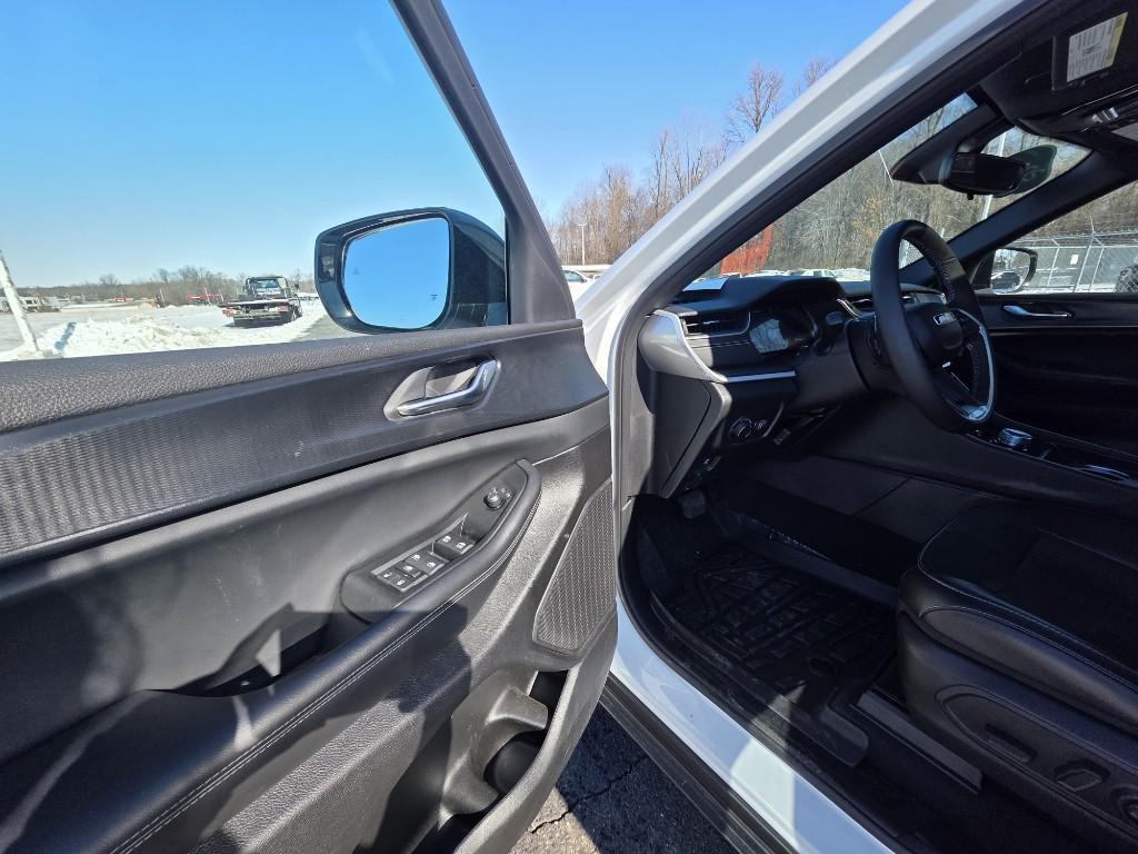 used 2024 Jeep Grand Cherokee L car, priced at $33,995