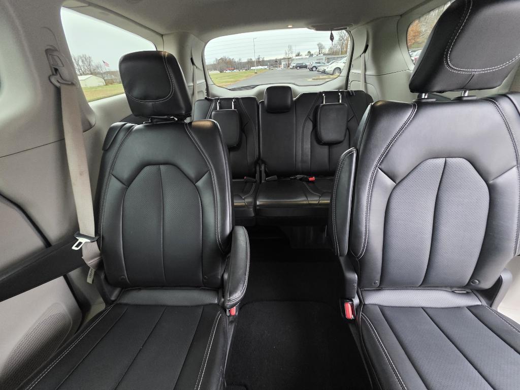 used 2024 Chrysler Pacifica car, priced at $26,495