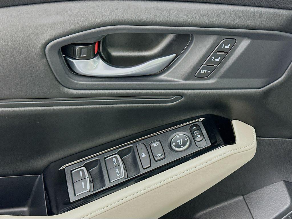 new 2026 Honda Accord Hybrid car, priced at $40,690