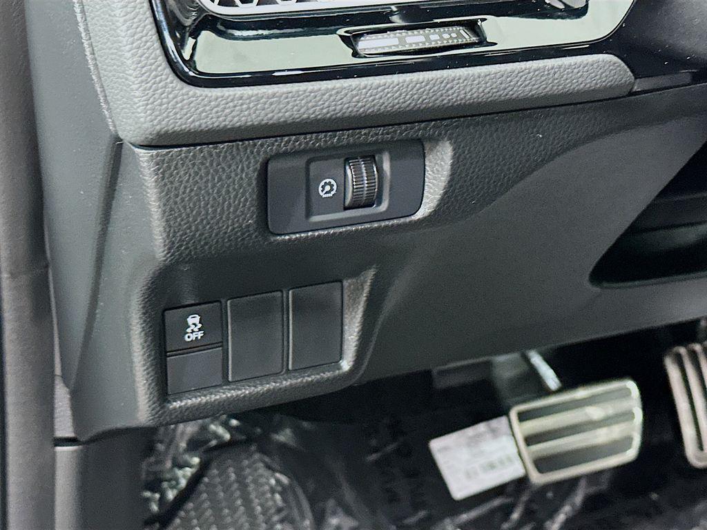 new 2026 Honda Civic Hybrid car, priced at $32,900