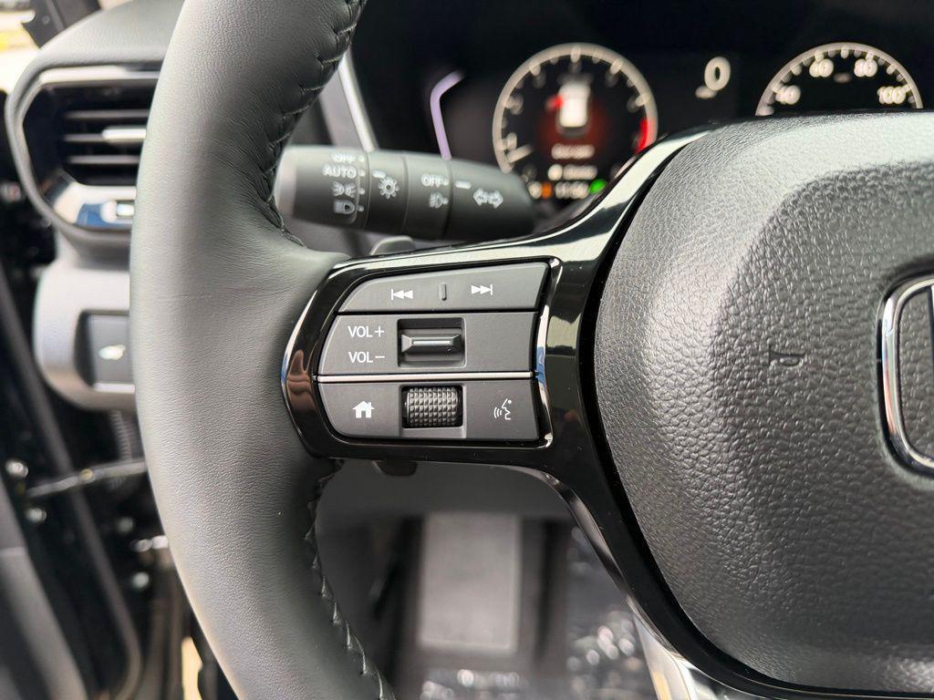 new 2025 Honda Pilot car, priced at $46,234