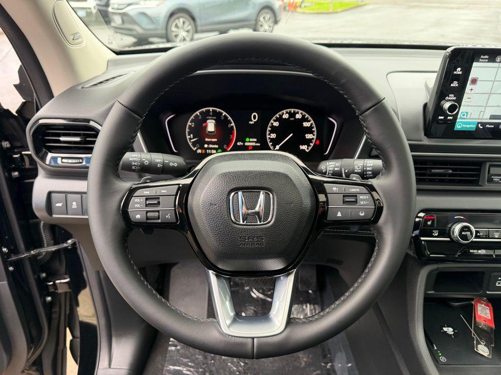 new 2025 Honda Pilot car, priced at $46,234