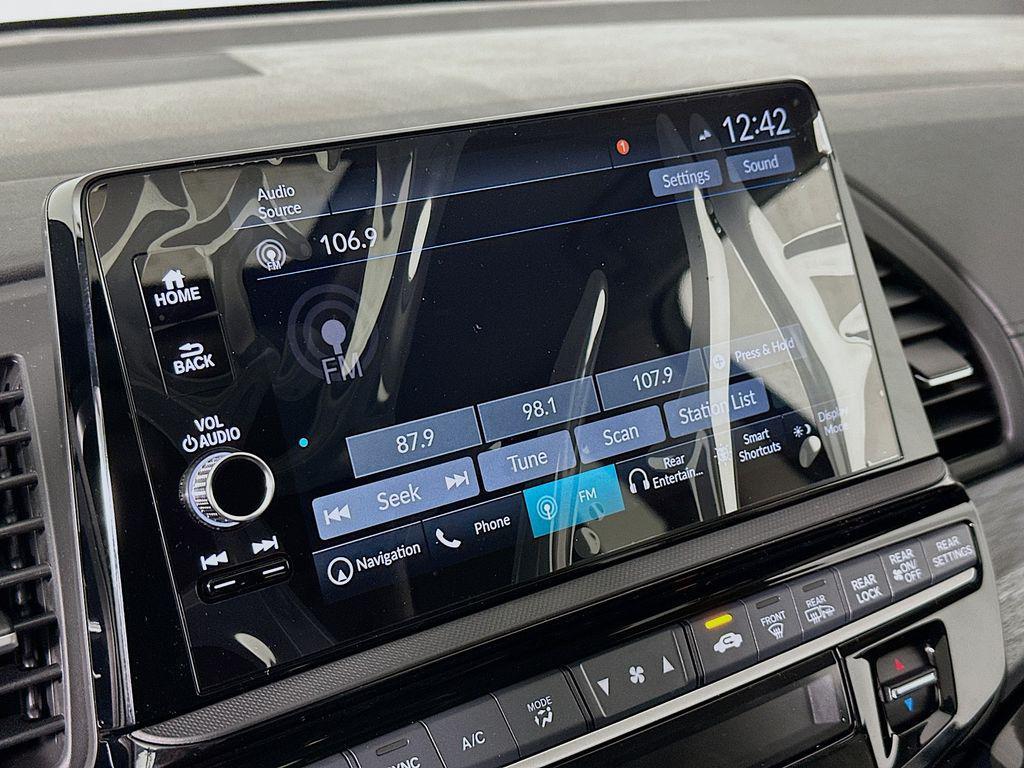 new 2026 Honda Odyssey car, priced at $50,705