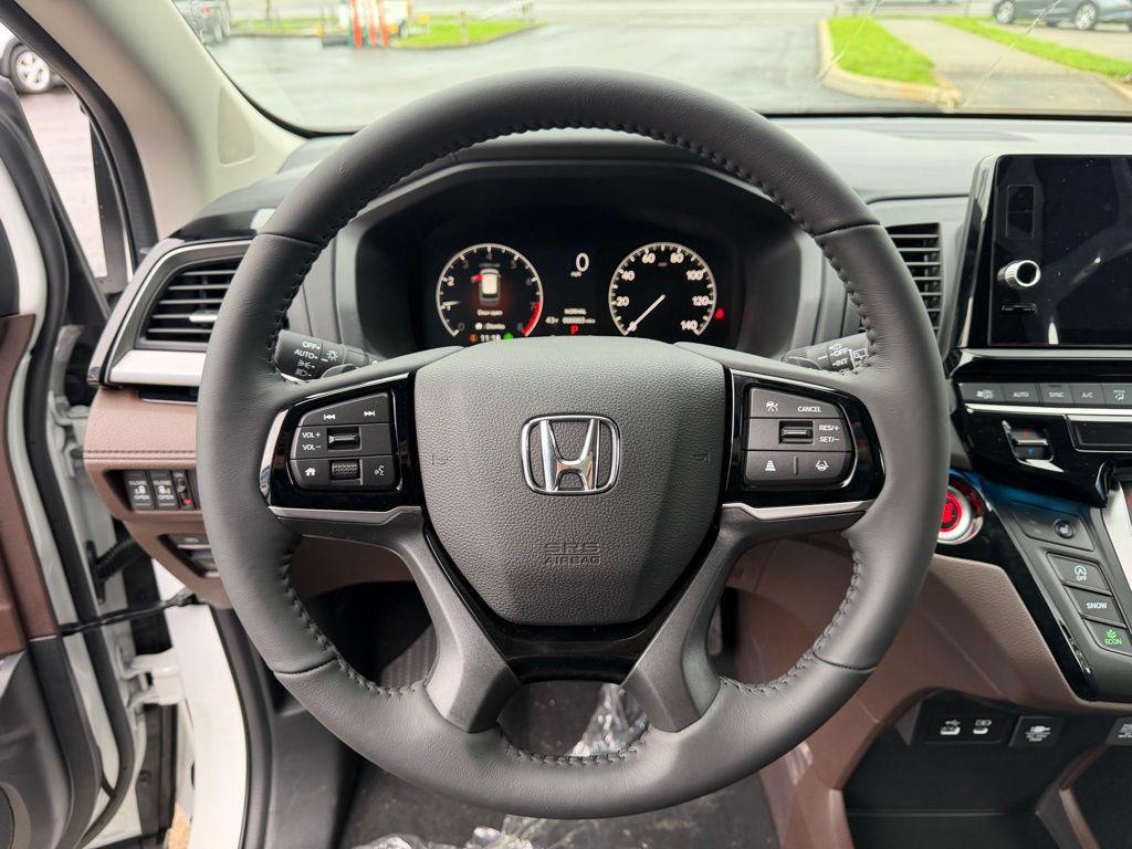 new 2026 Honda Odyssey car, priced at $47,970