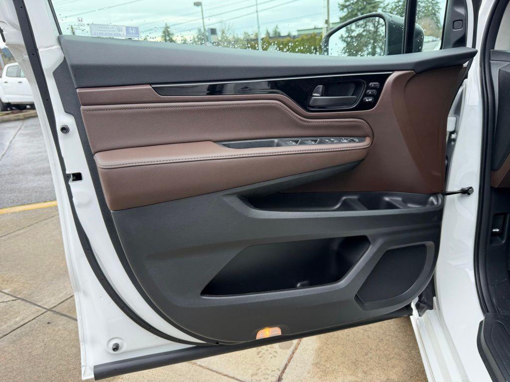 new 2026 Honda Odyssey car, priced at $47,970
