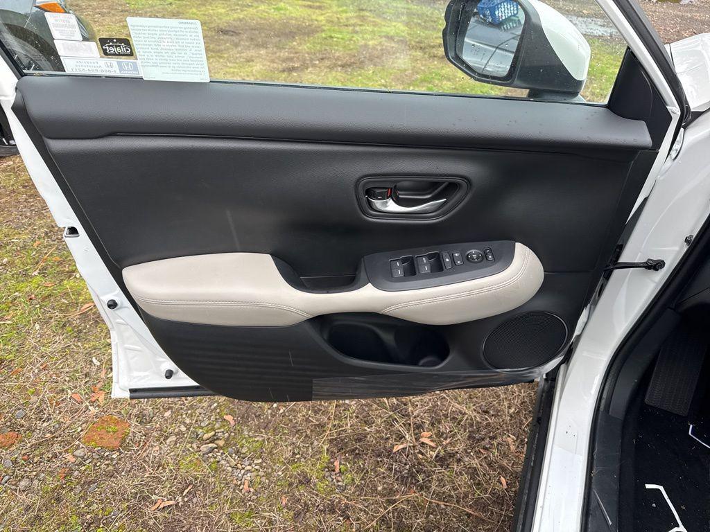 new 2026 Honda HR-V car, priced at $28,686