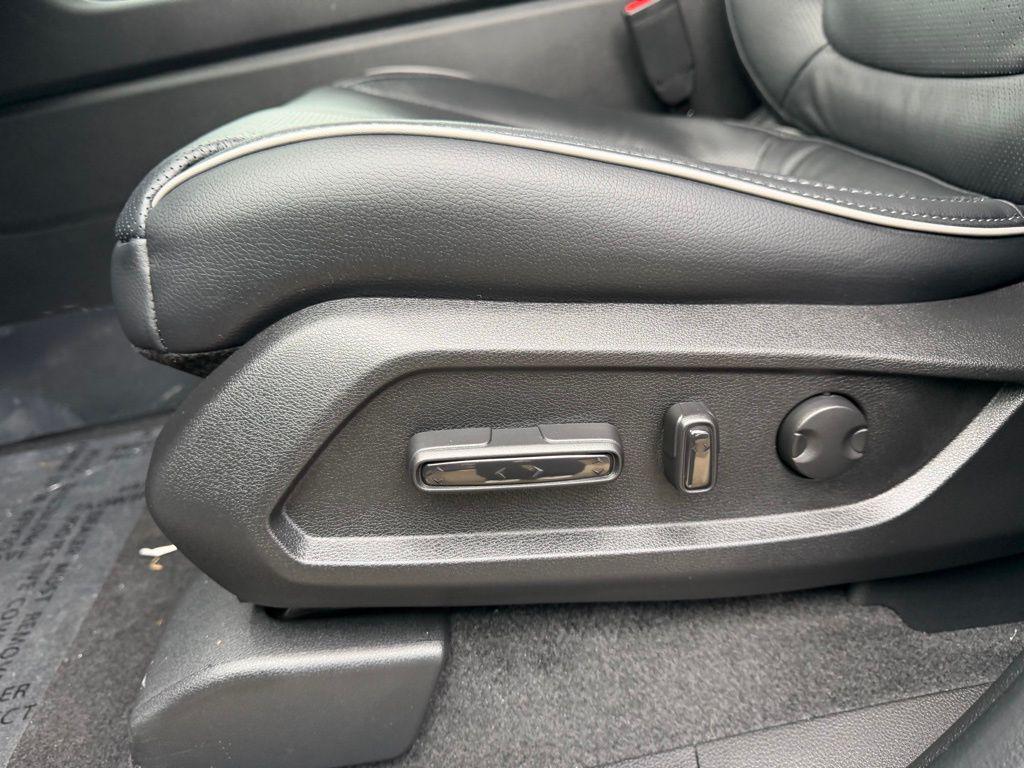 new 2025 Honda Pilot car, priced at $50,184