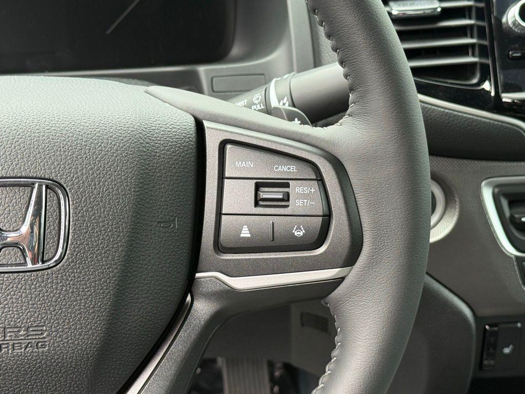 new 2025 Honda Ridgeline car, priced at $42,168