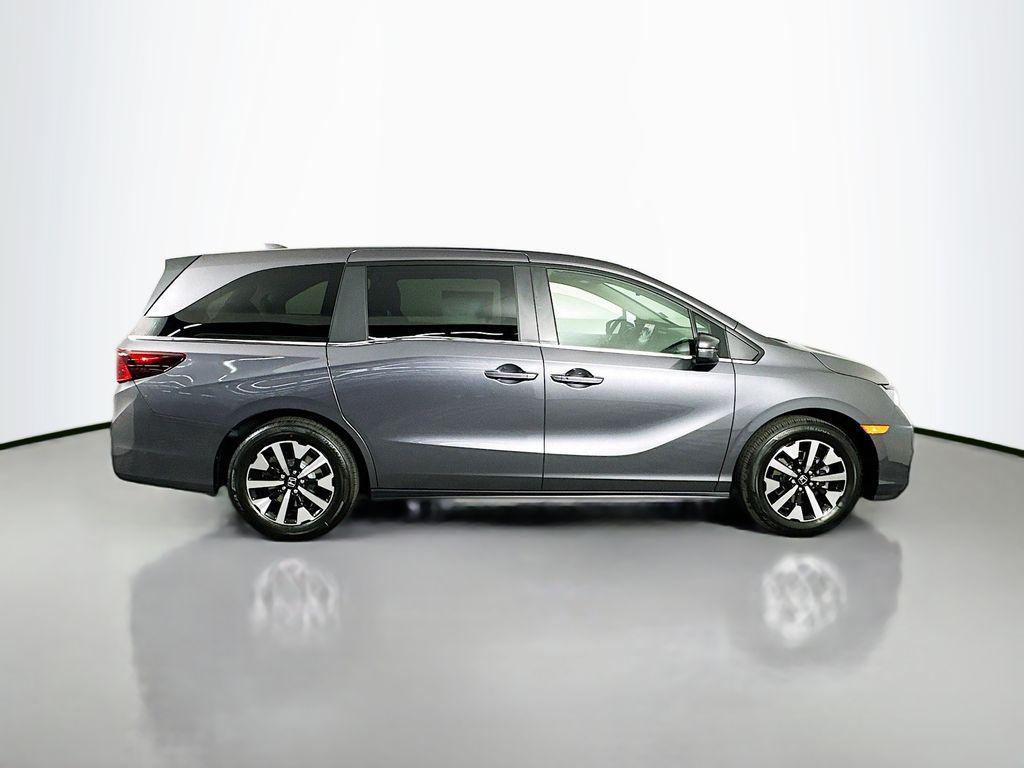 new 2026 Honda Odyssey car, priced at $44,290