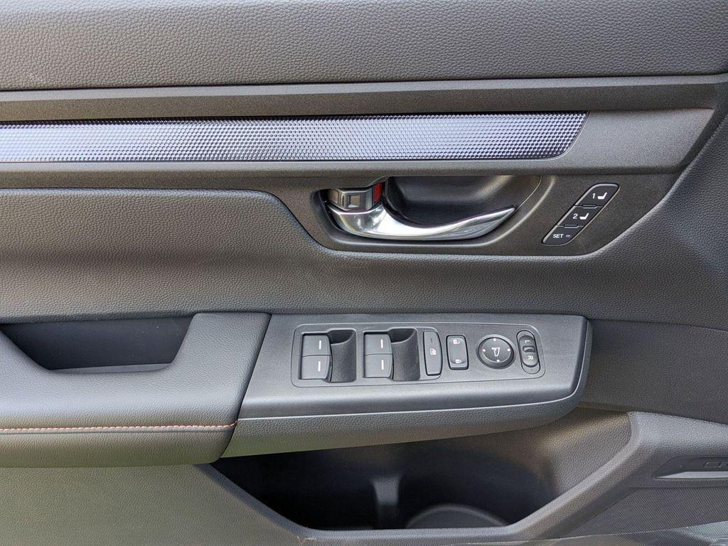 new 2026 Honda CR-V Hybrid car, priced at $39,295