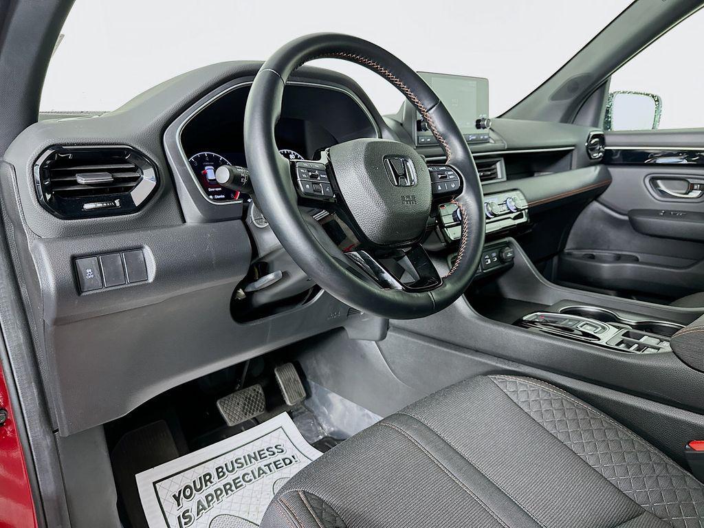 used 2025 Honda Pilot car, priced at $38,383