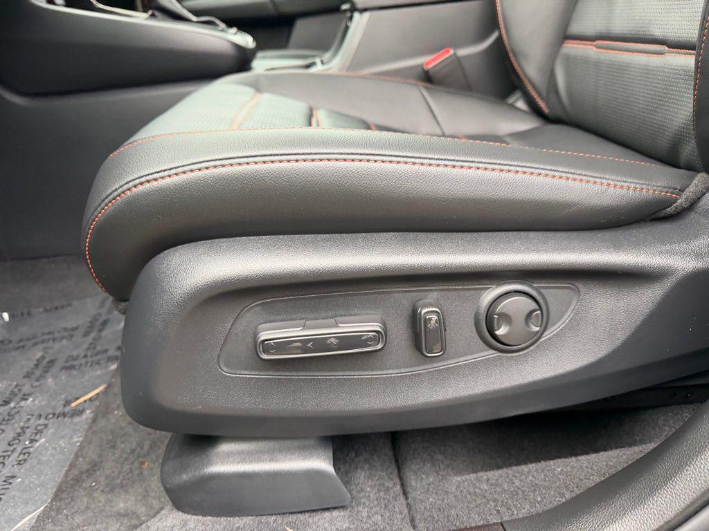 new 2026 Honda CR-V Hybrid car, priced at $42,956