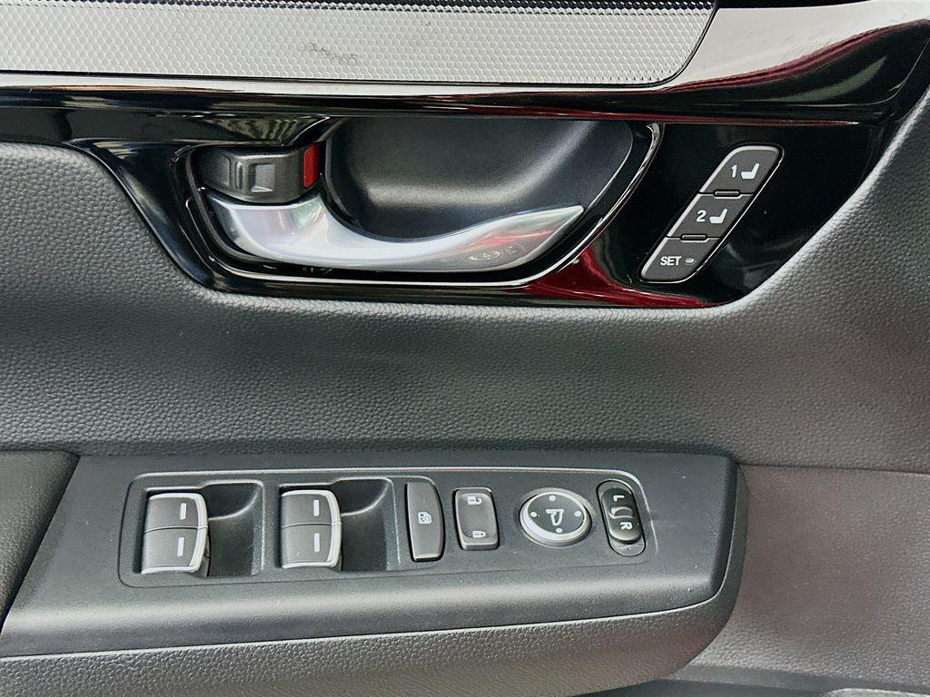 new 2026 Honda CR-V Hybrid car, priced at $44,455