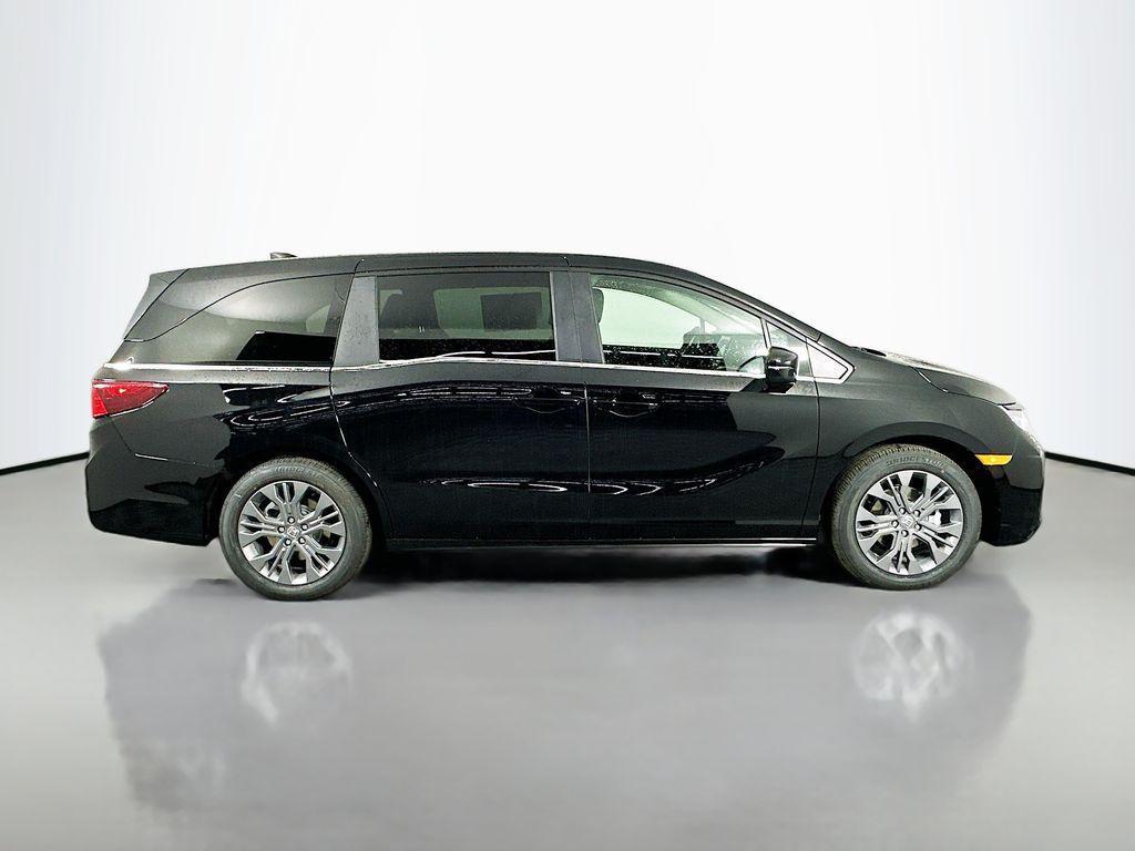 new 2026 Honda Odyssey car, priced at $47,690