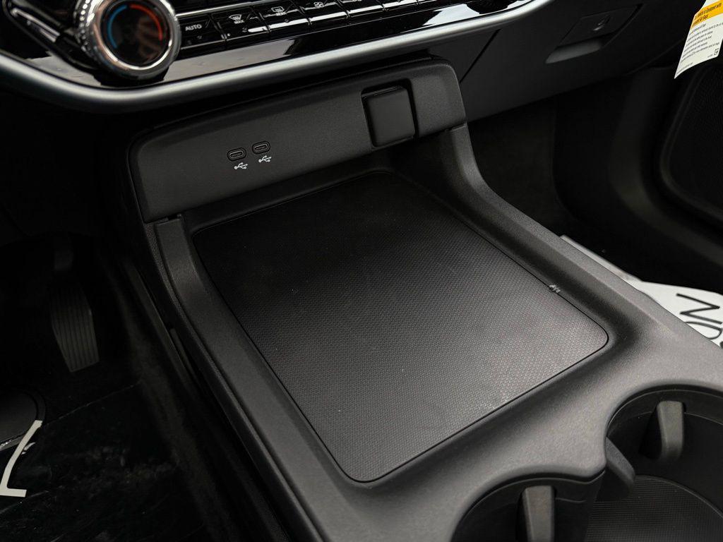 new 2025 Honda Prologue car, priced at $42,443