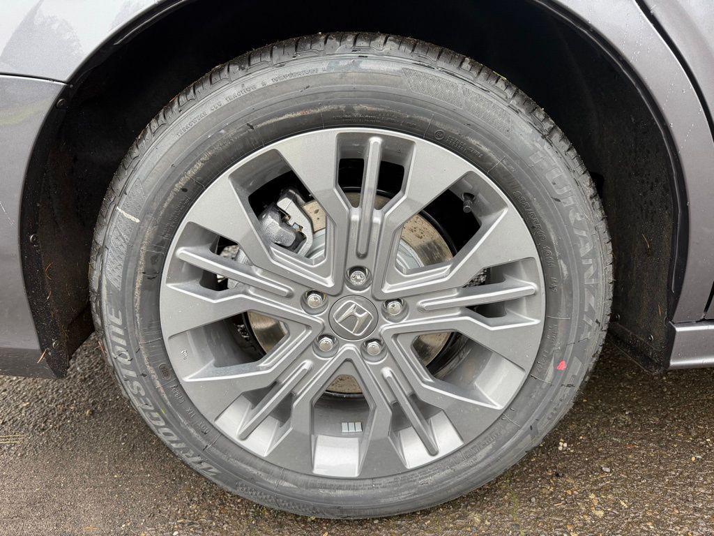 new 2026 Honda Odyssey car, priced at $46,690