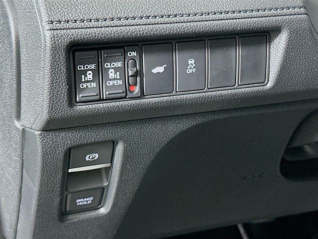 new 2026 Honda Odyssey car, priced at $42,240