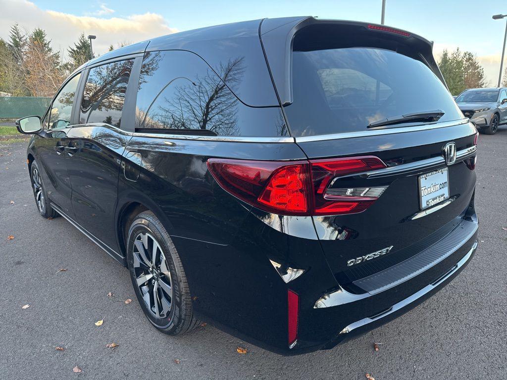 new 2026 Honda Odyssey car, priced at $42,240