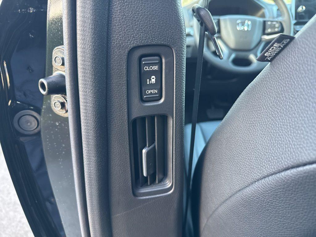 new 2026 Honda Odyssey car, priced at $42,240