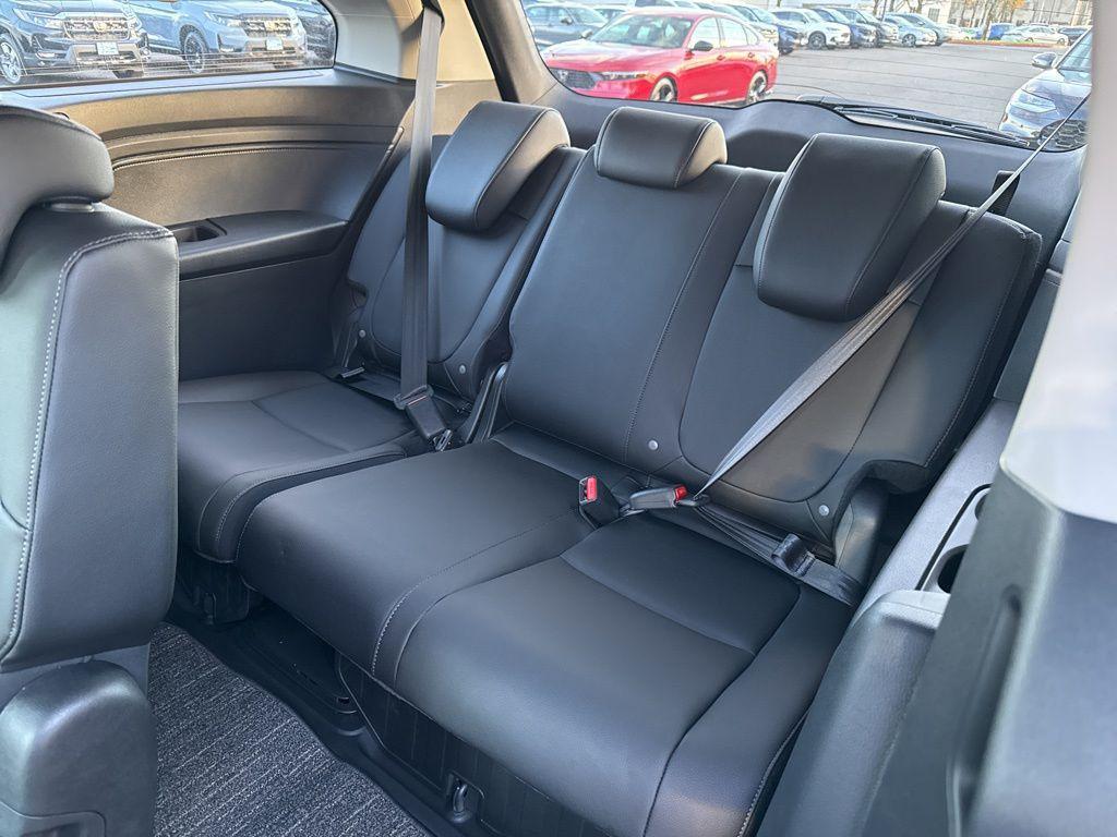 new 2026 Honda Odyssey car, priced at $42,240