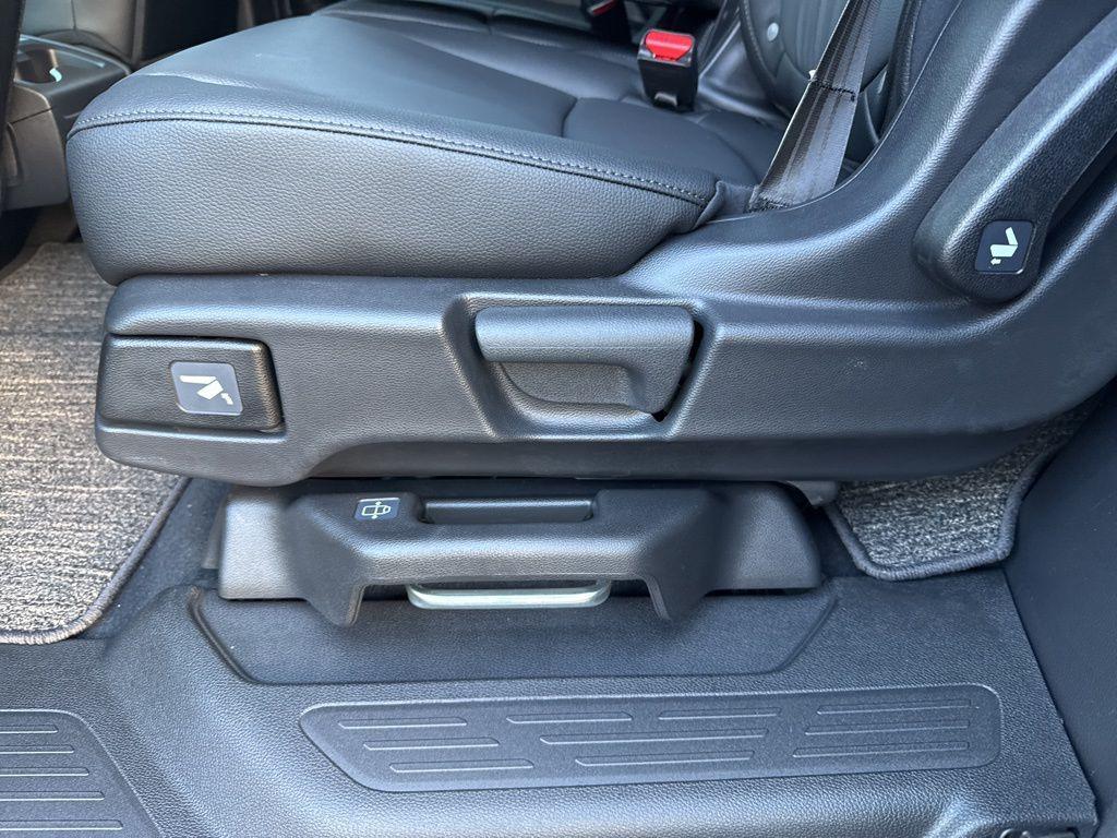 new 2026 Honda Odyssey car, priced at $42,240