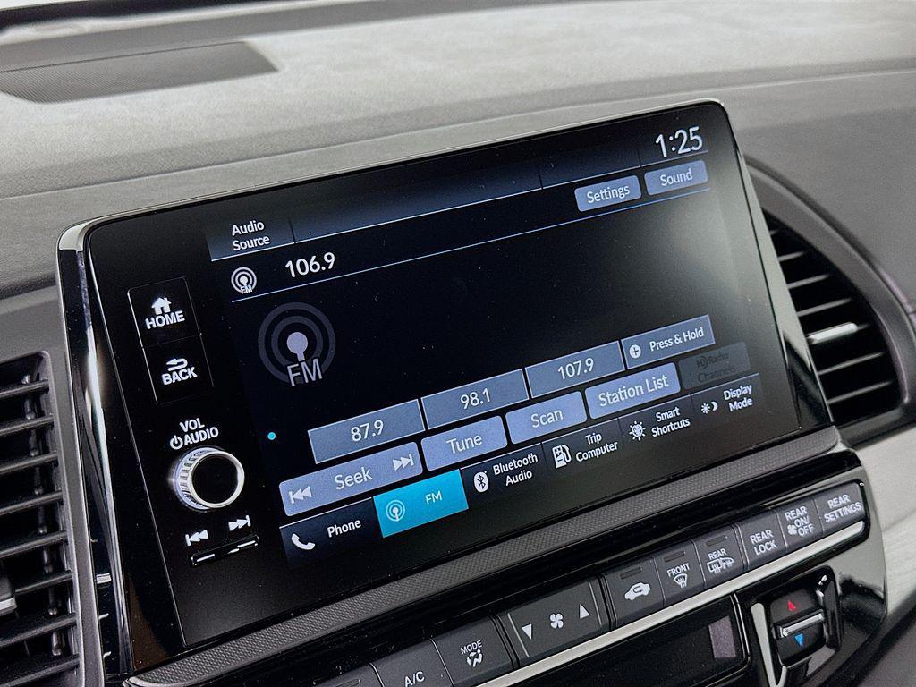 new 2026 Honda Odyssey car, priced at $44,290