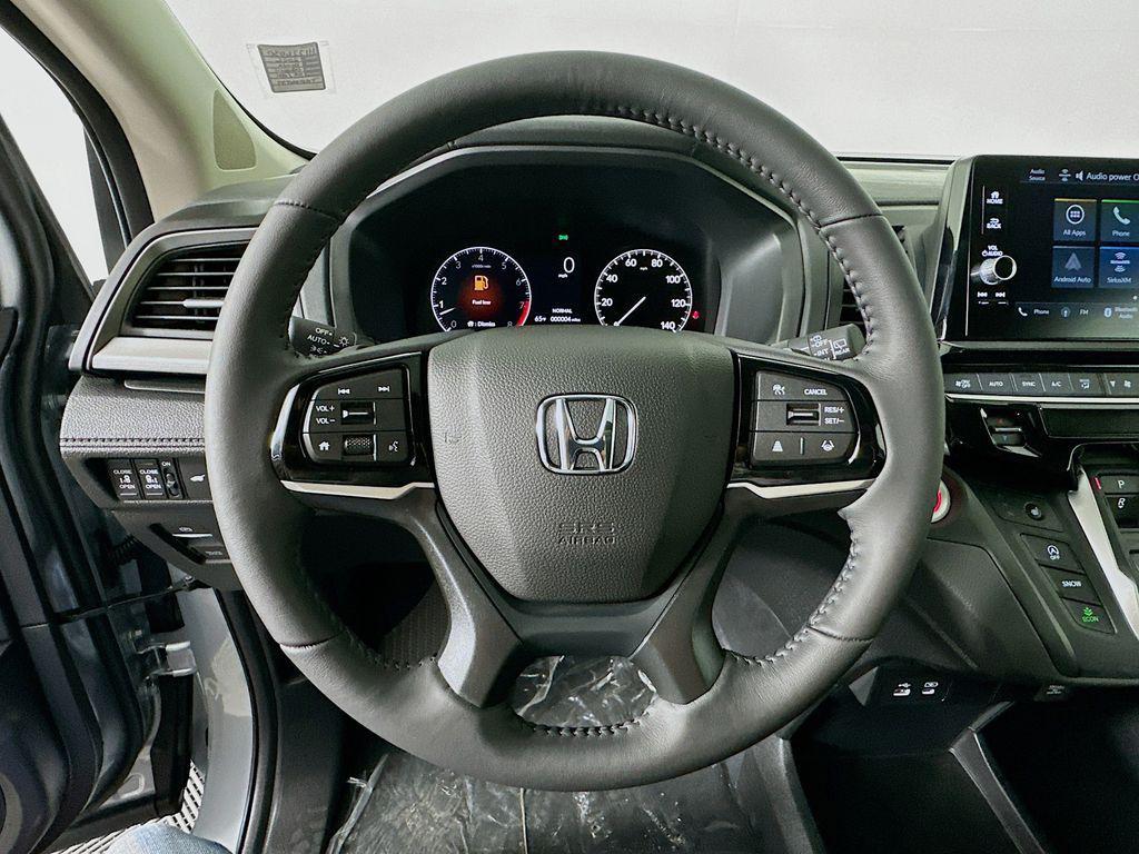 new 2026 Honda Odyssey car, priced at $44,290
