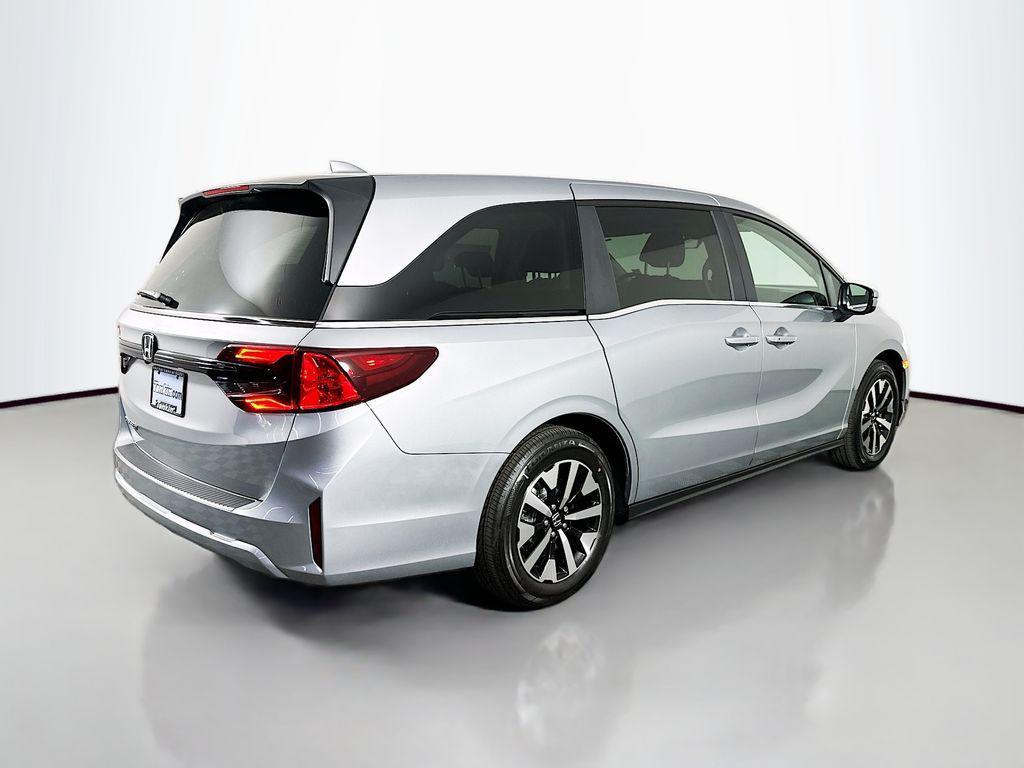 new 2026 Honda Odyssey car, priced at $44,290