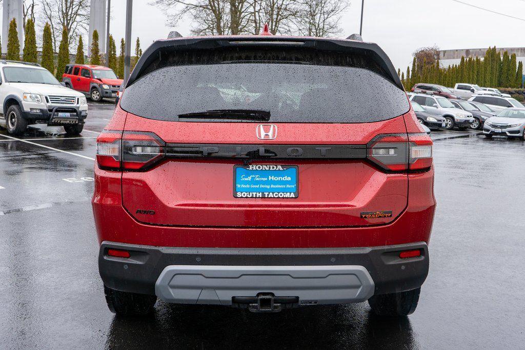 new 2025 Honda Pilot car, priced at $49,805