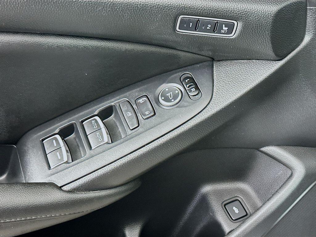 used 2019 Honda Accord Hybrid car, priced at $22,522