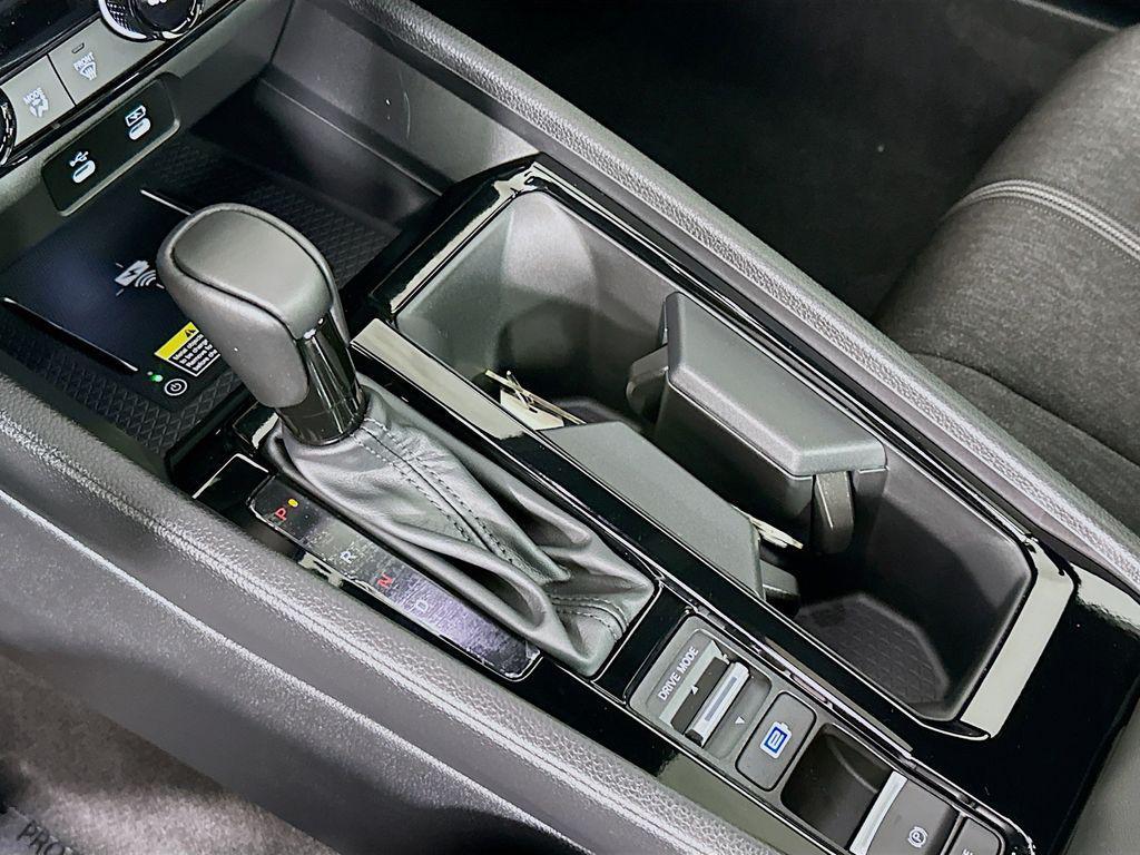 new 2025 Honda Accord Hybrid car, priced at $34,020