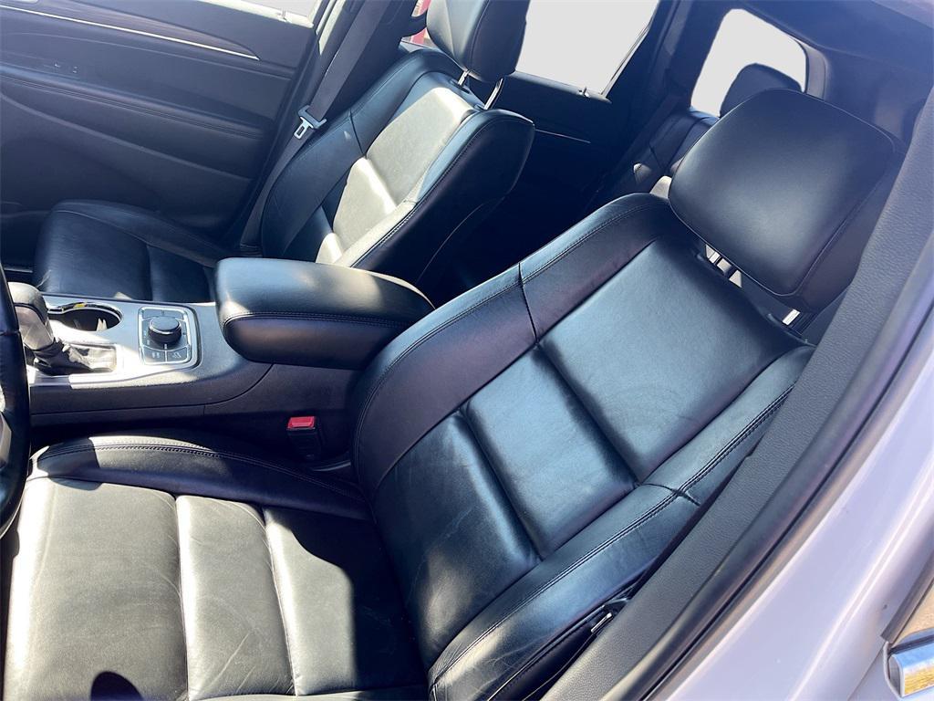 used 2021 Jeep Grand Cherokee car, priced at $19,700