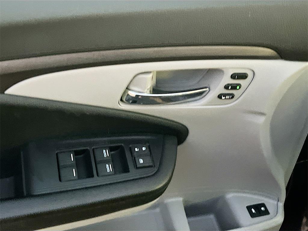 used 2022 Honda Pilot car, priced at $25,500