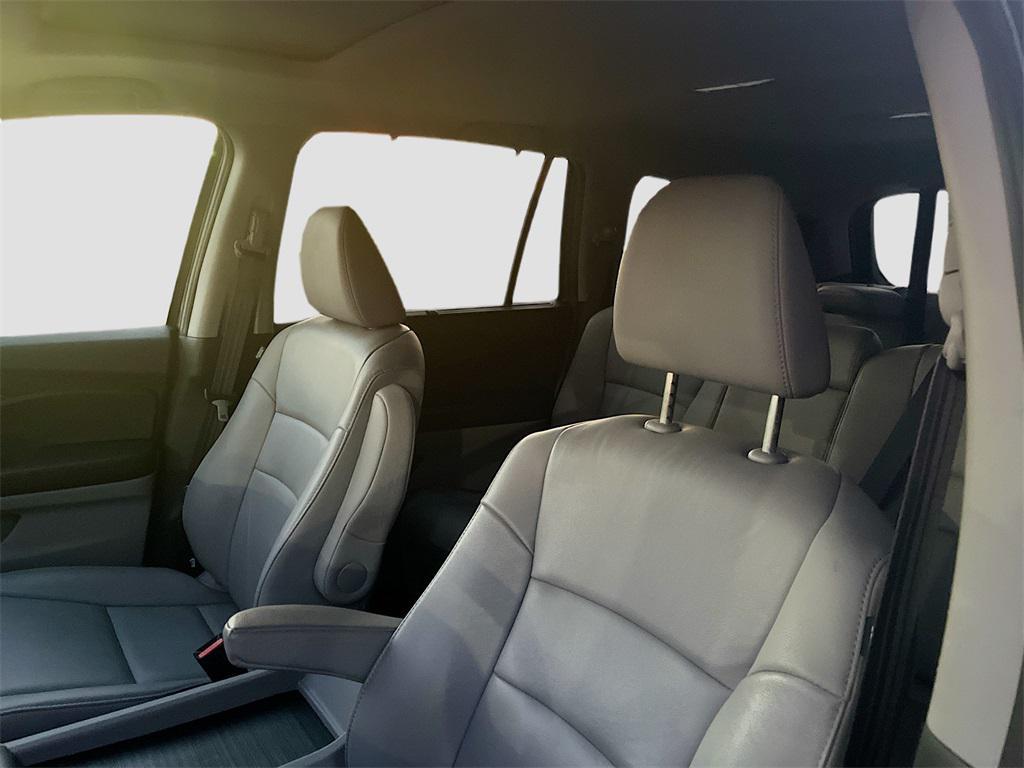 used 2022 Honda Pilot car, priced at $25,500