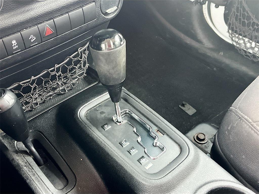 used 2013 Jeep Wrangler Unlimited car, priced at $11,500