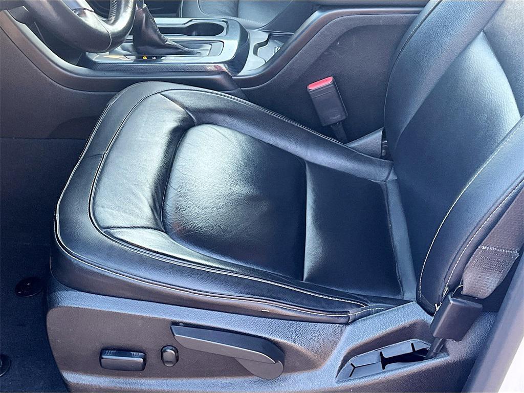 used 2022 Chevrolet Colorado car, priced at $25,800