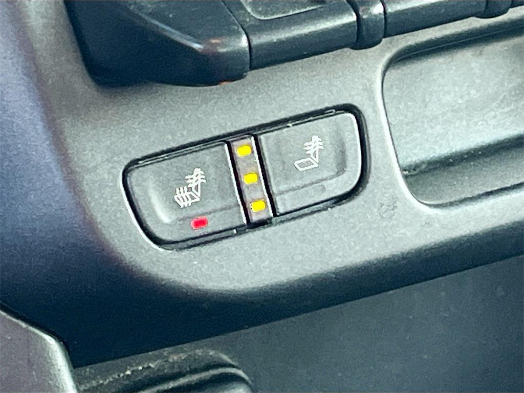 used 2022 Chevrolet Colorado car, priced at $25,800