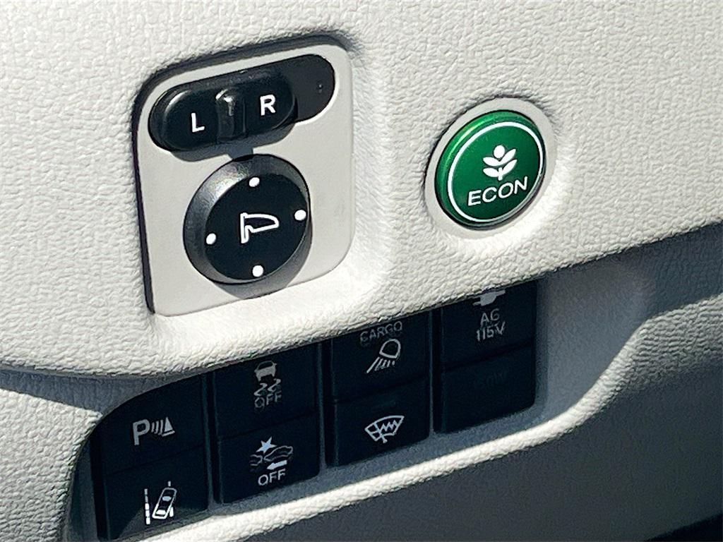 used 2023 Honda Ridgeline car, priced at $25,900