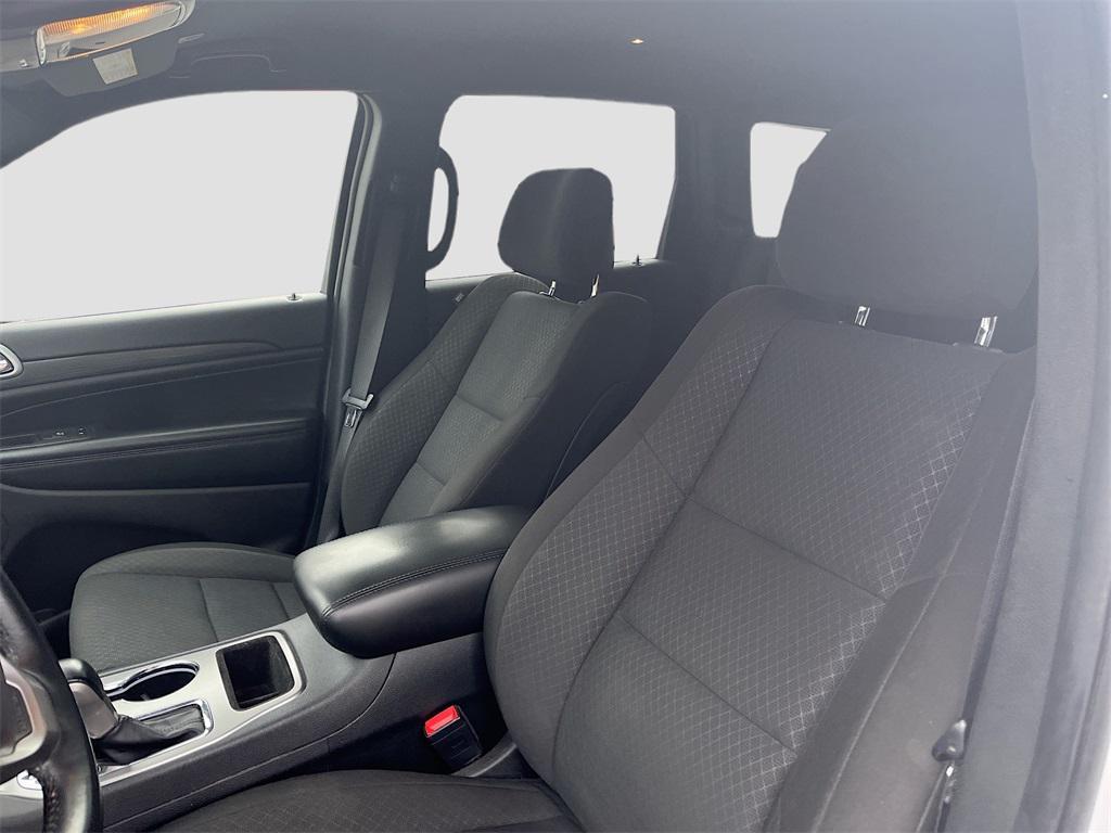 used 2021 Jeep Grand Cherokee car, priced at $15,500