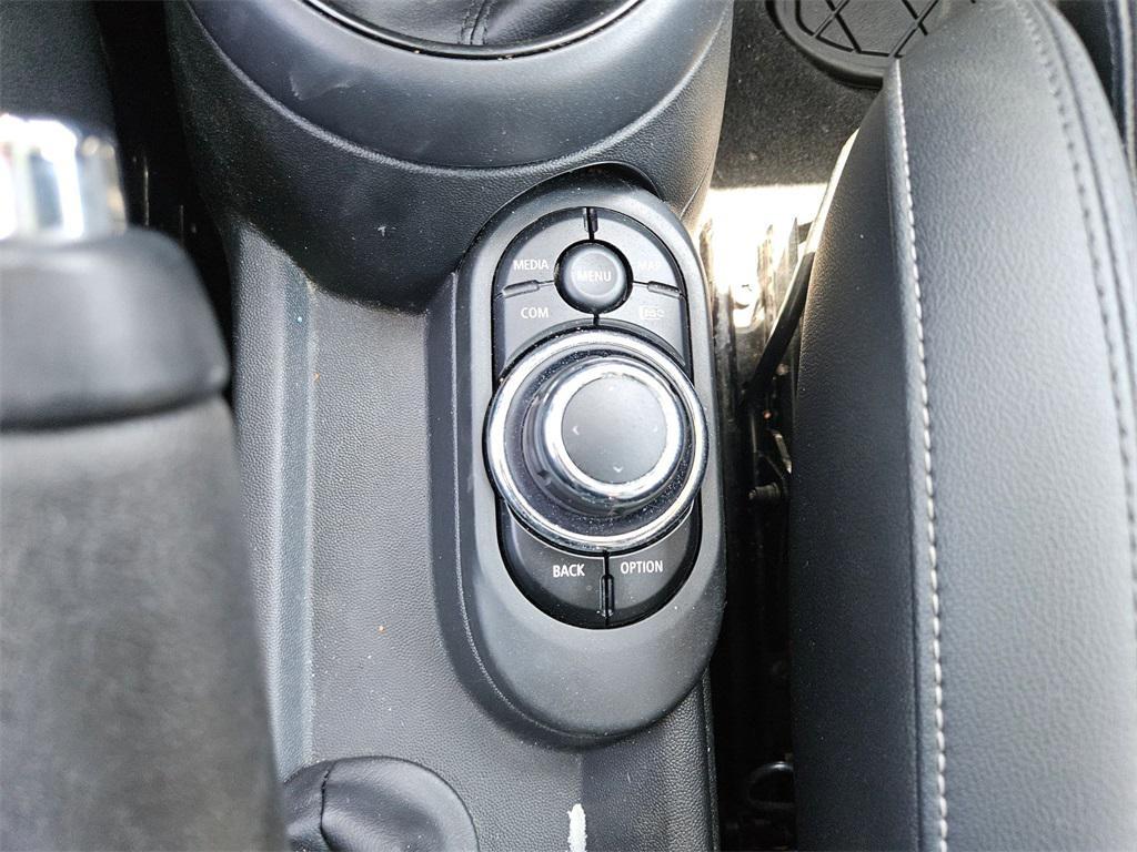 used 2023 MINI Hardtop car, priced at $19,700