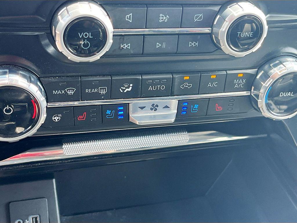 used 2023 Ford F-150 car, priced at $39,200