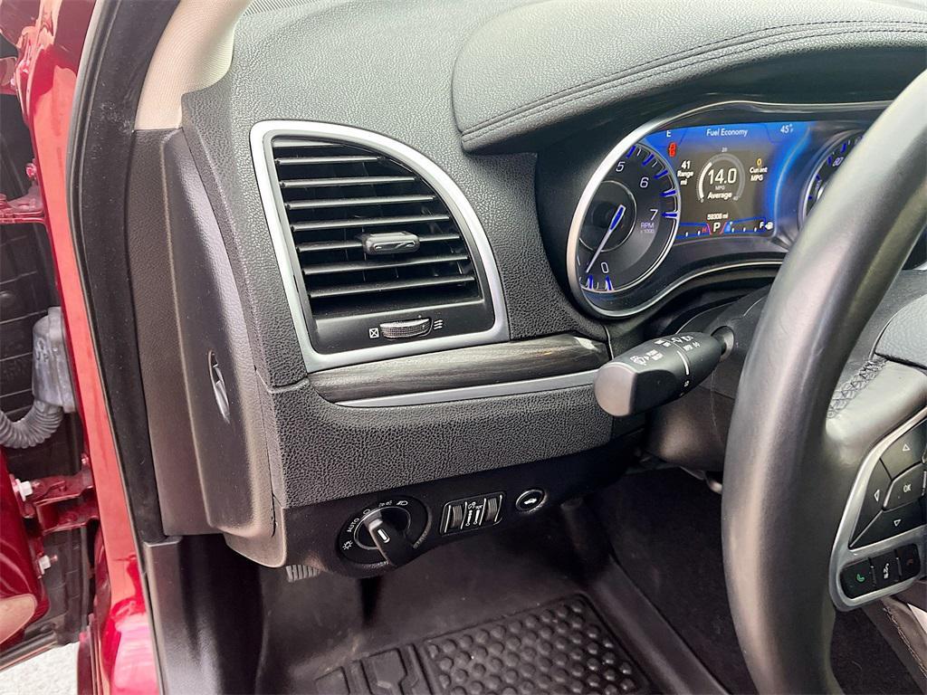 used 2020 Chrysler 300 car, priced at $17,100